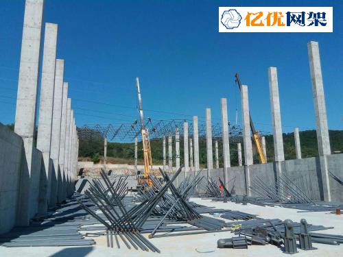 合山料棚网架设计