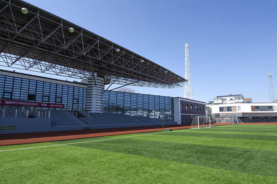 合山体育场看台网架工程